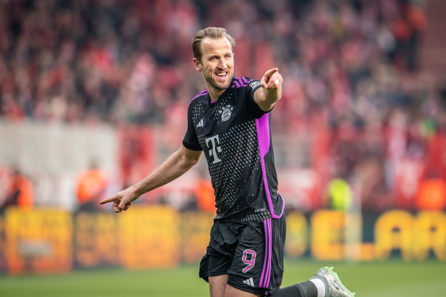 Tottenham đã mở cửa cho Kane trở lại.