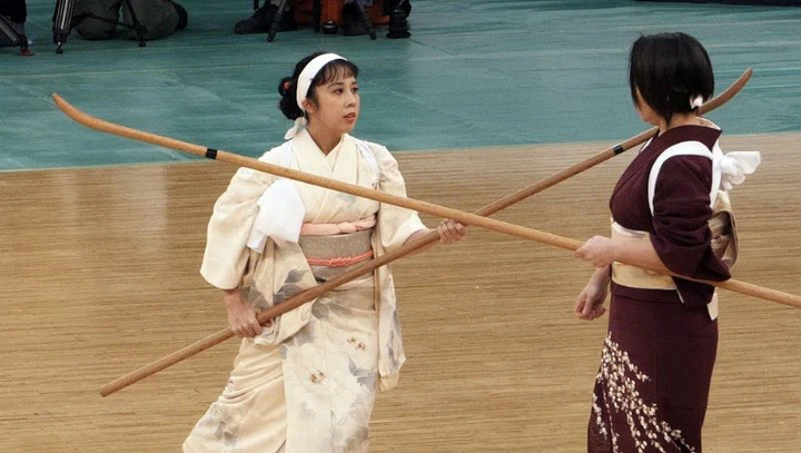 Vũ khí trường đao Naginata