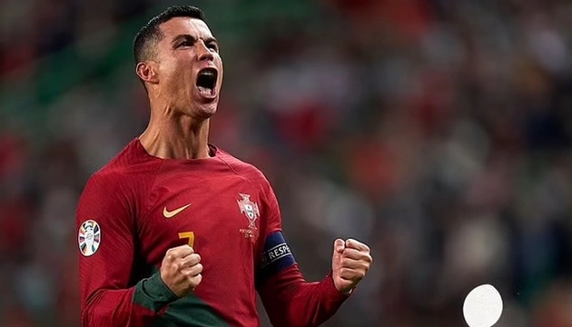 Cristiano Ronaldo đang thi đấu tại vòng loại World Cup