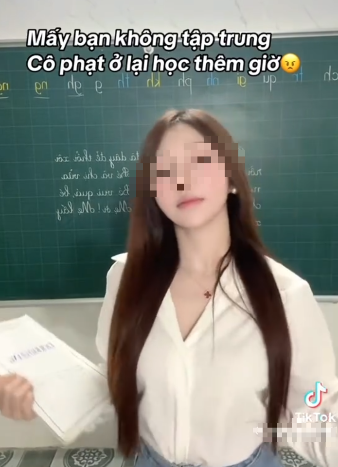 Hành vi phản cảm của cô giáo trên mạng xã hội