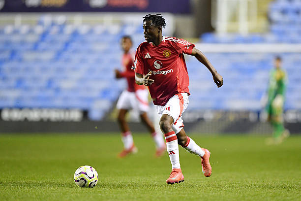 Kone đã được Man Utd giữ lại. Kone đã được Man Utd giữ lại.