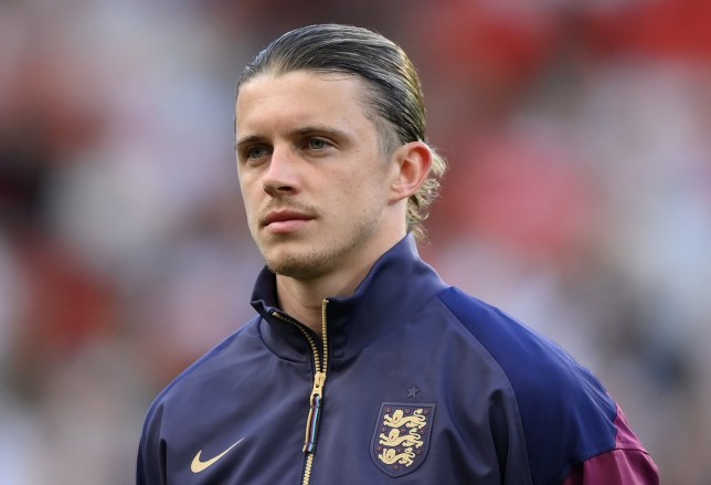 Man Utd không thể chiêu mộ Gallagher