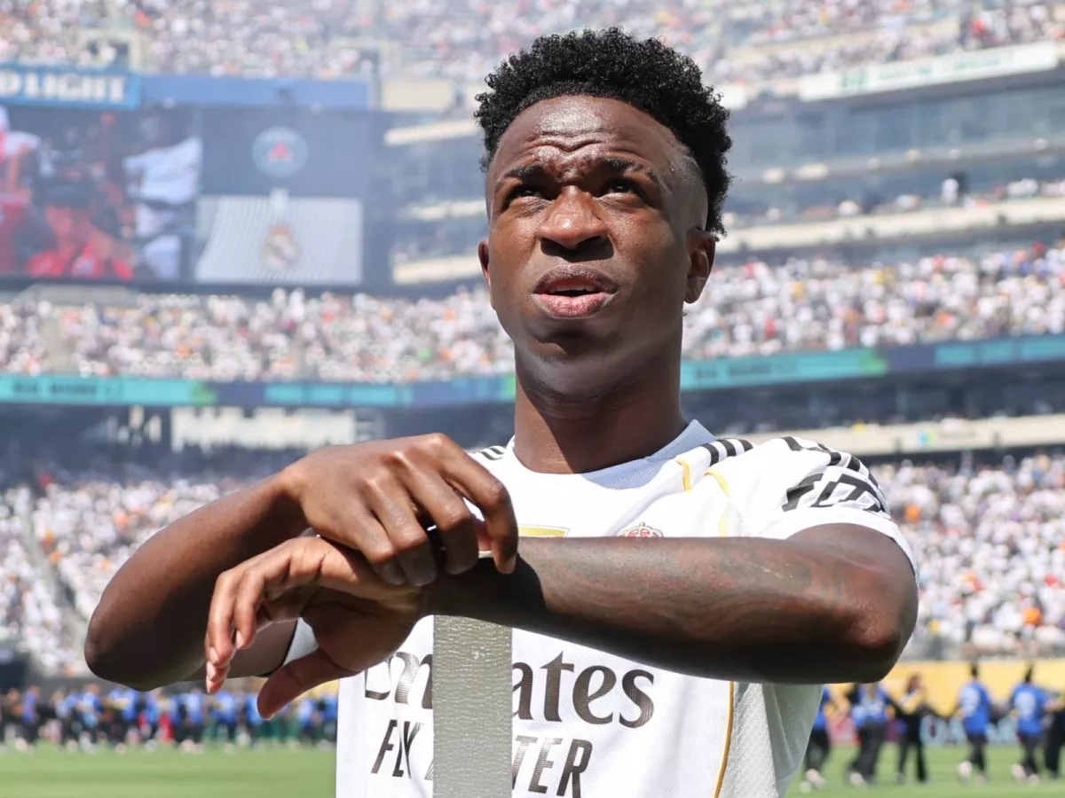Vinicius dự bị 2 trận mùa này