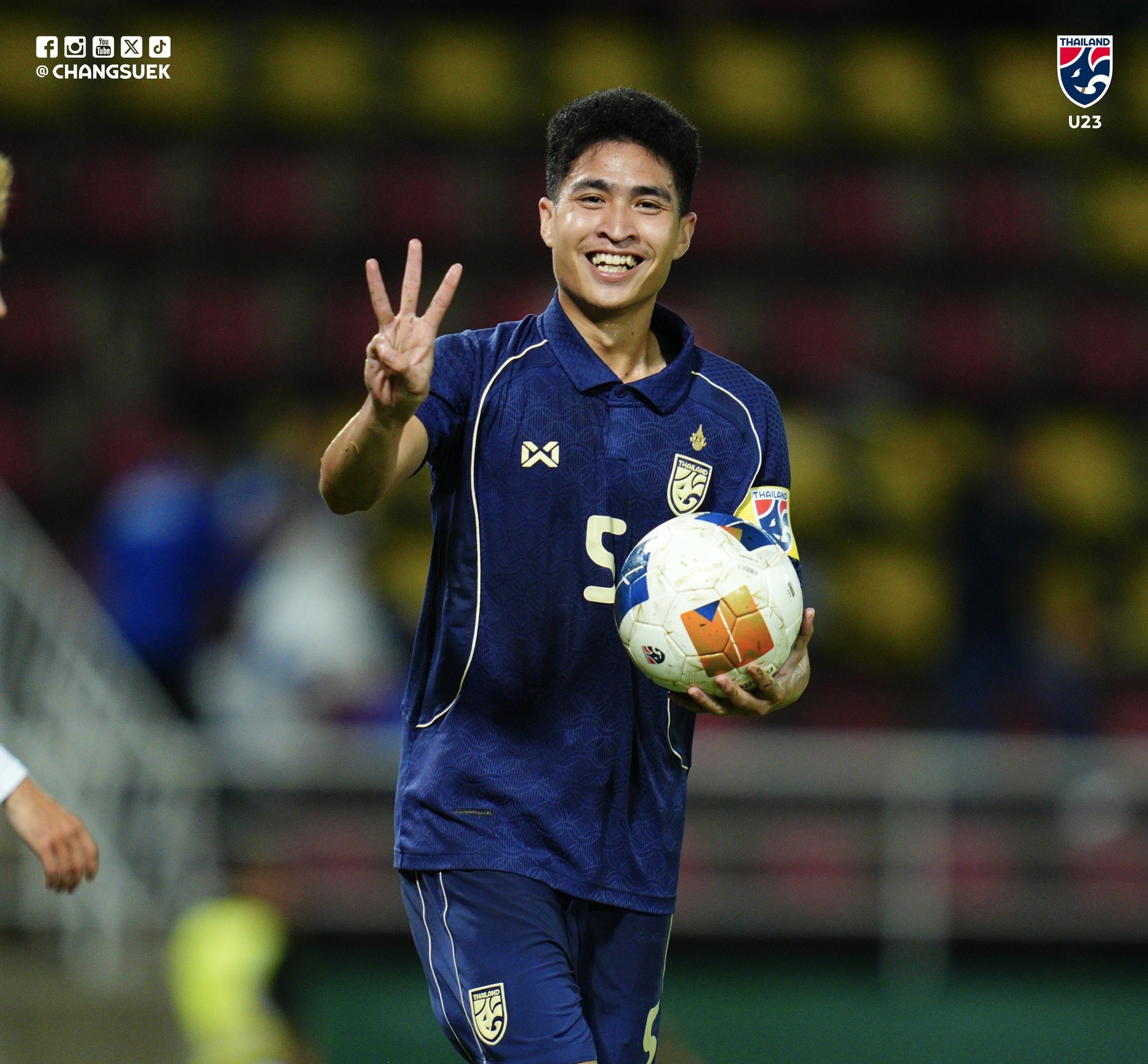 Seksan Ratri tỏa sáng với một hattrick