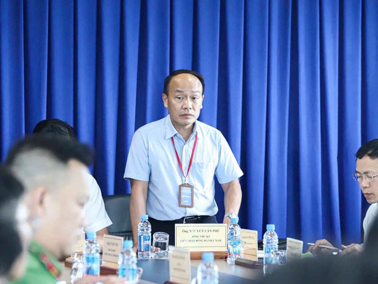 Tin nóng bóng đá Việt hôm nay 26/9: VFF lên kế hoạch tổ chức trận đấu gặp Nepal; Xuân Son rớt giá sau thời gian dài chấn thương - Ảnh 1.