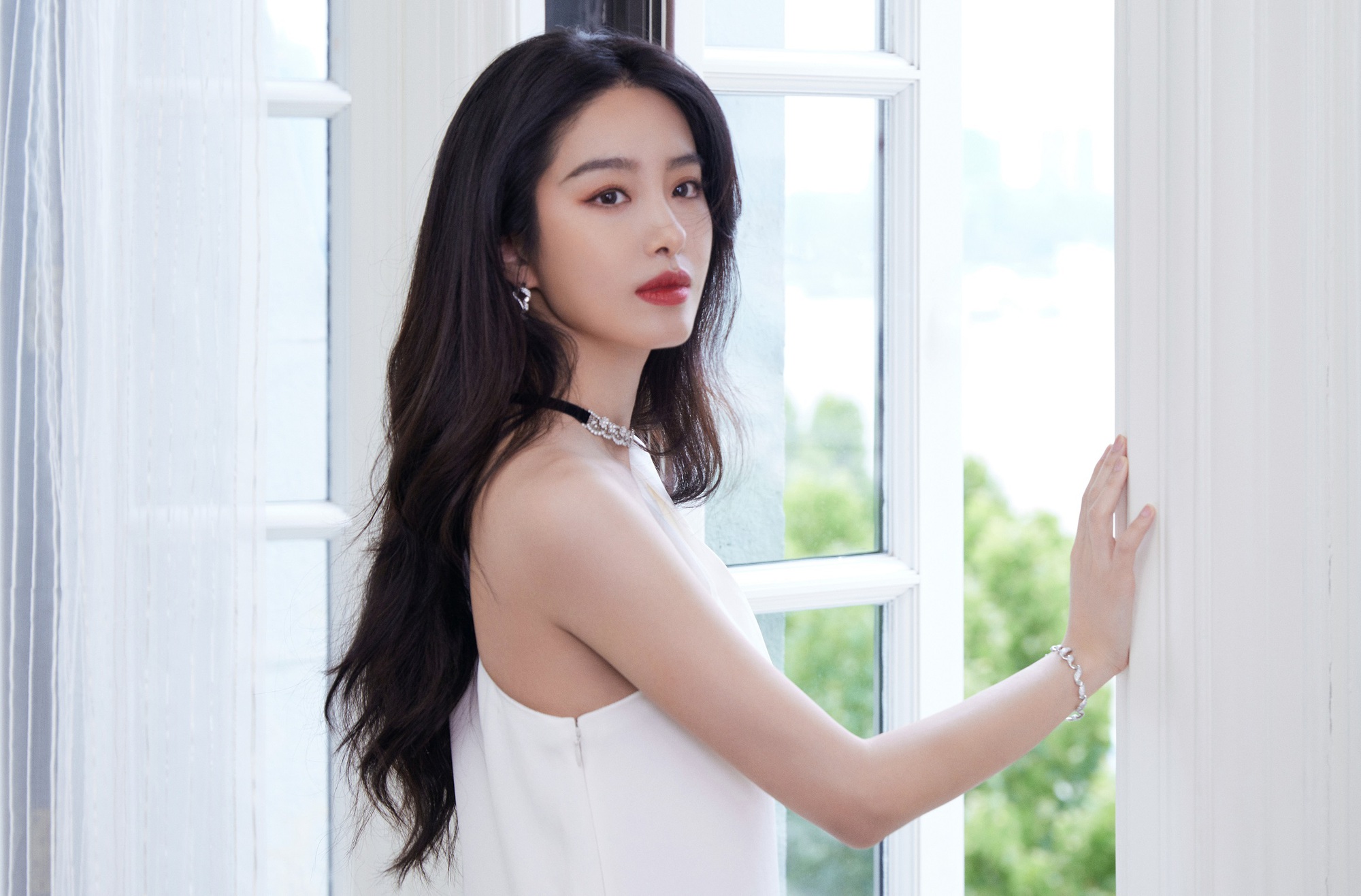 Dương Thái Ngọc sống trong khách sạn chăm con nhỏ mà không có danh phận
