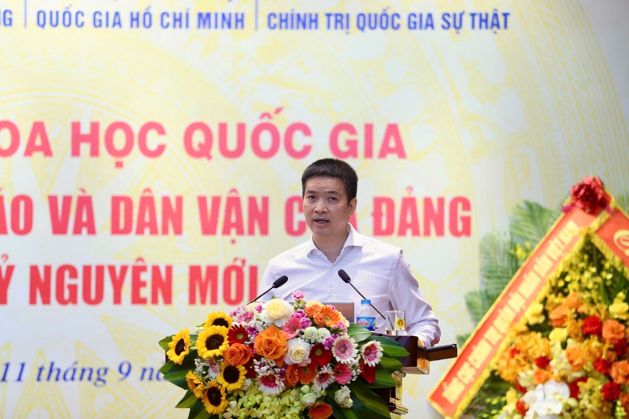 Lượng dữ liệu hiện nay gấp 5 lần so với năm 2018, tương đương 87,5 triệu tỷ bài luận văn