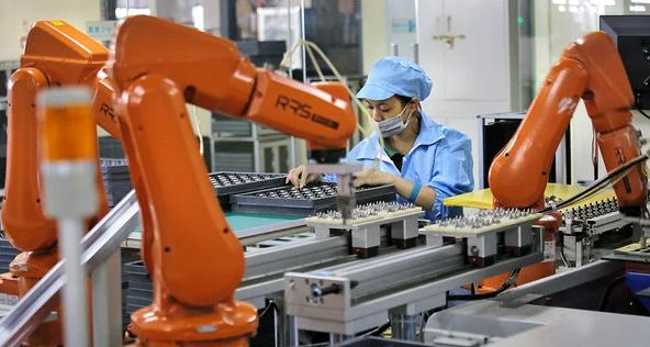Robot hình người và trí tuệ nhân tạo embodied AI ở Trung Quốc