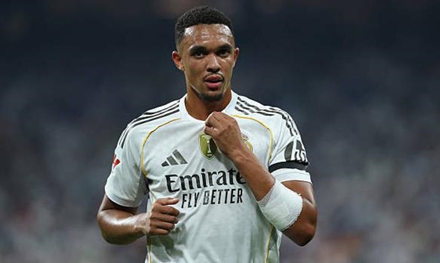 Trent Alexander-Arnold chuyển sang Real Madrid
