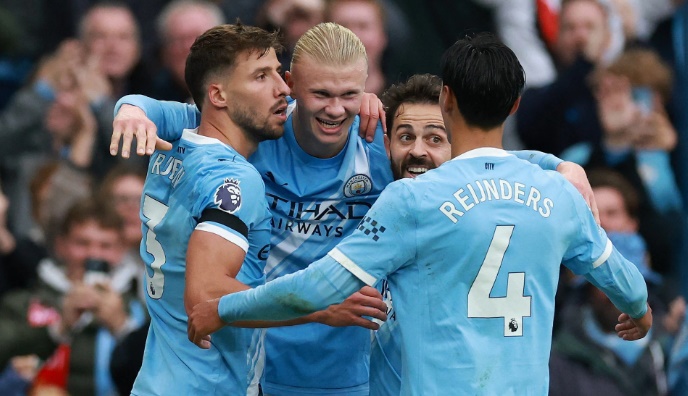 Haaland thi đấu xuất sắc ở derby Manchester