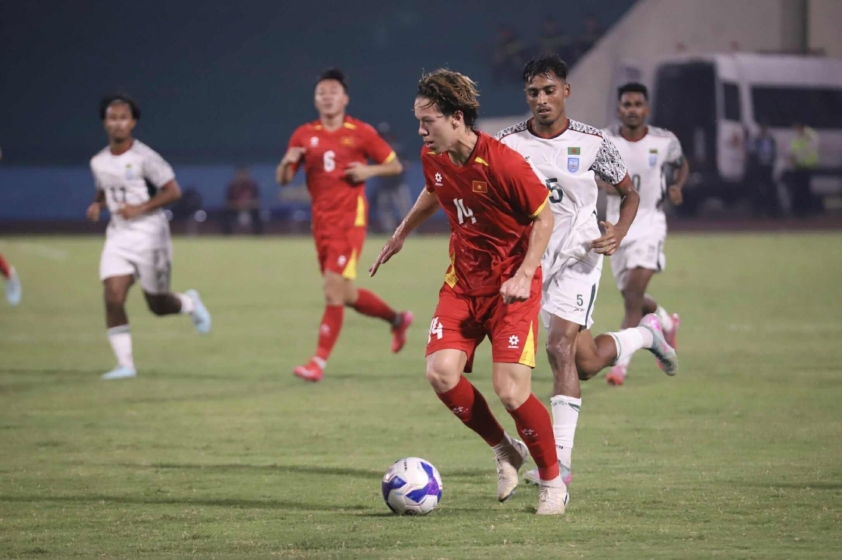 U23 Việt Nam tập bổ sung thể lực sau trận đấu