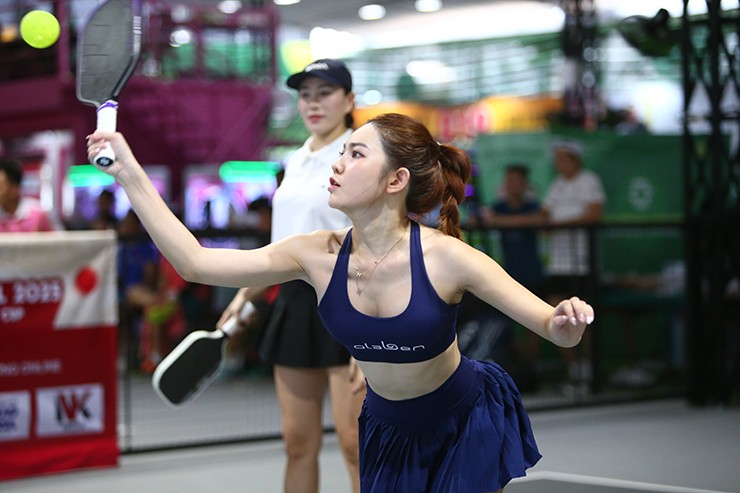 Giải ZonZon Charity Pickleball Season 2 tại TP.HCM với đông đảo VĐV và hot girl tham dự