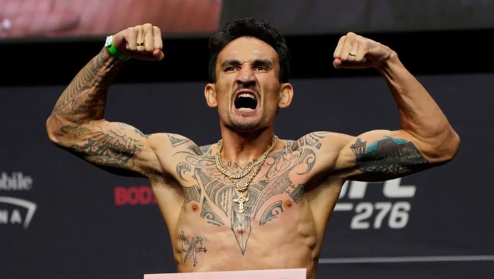 Max Holloway khả năng striking