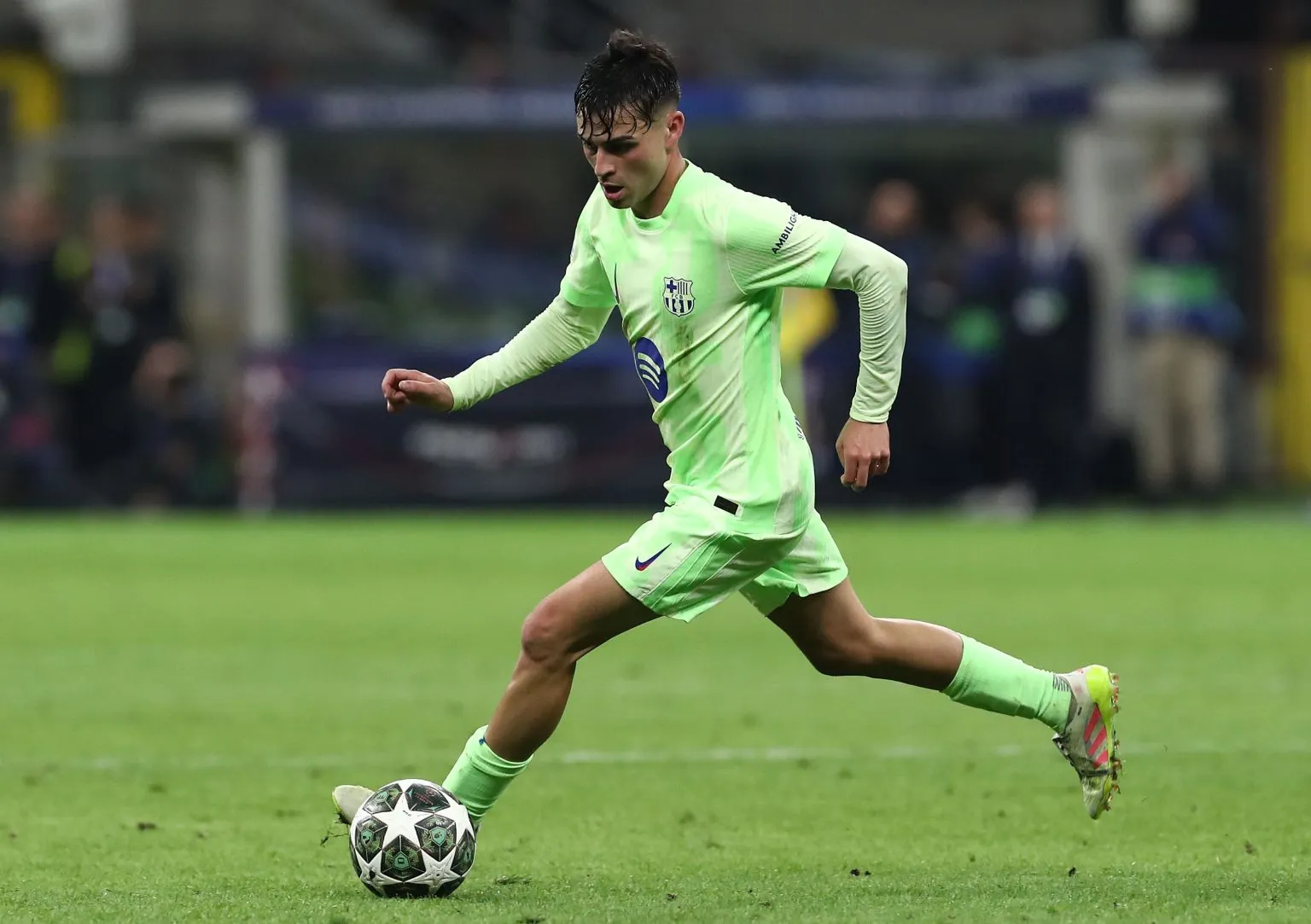 Pedri tiền vệ hàng đầu La Liga