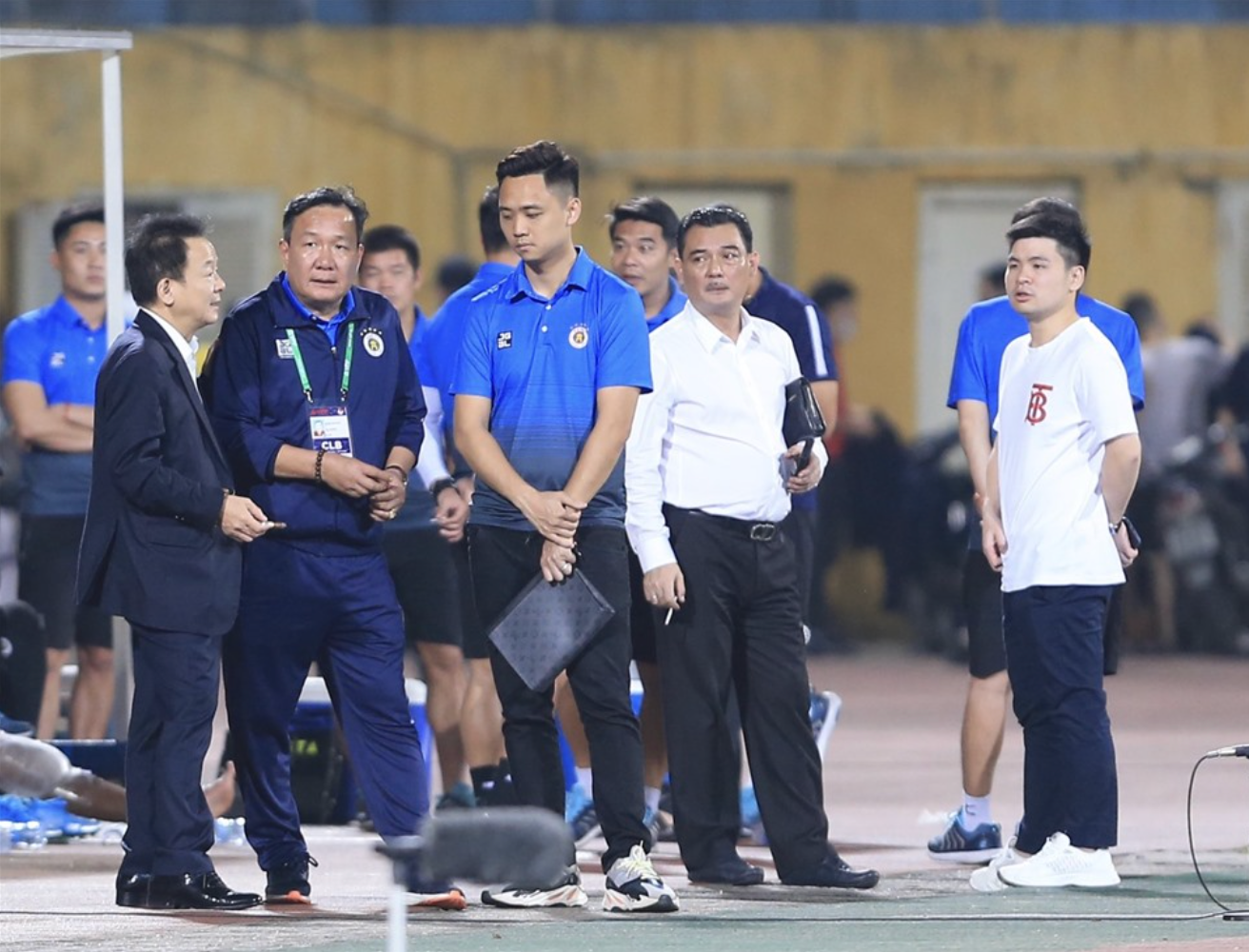 HLV Makoto trong trận đấu V-League