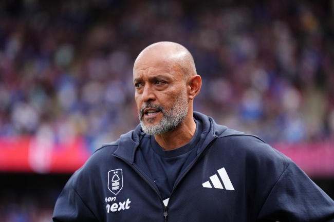 HLV Nuno Espirito Santo rời Nottingham.