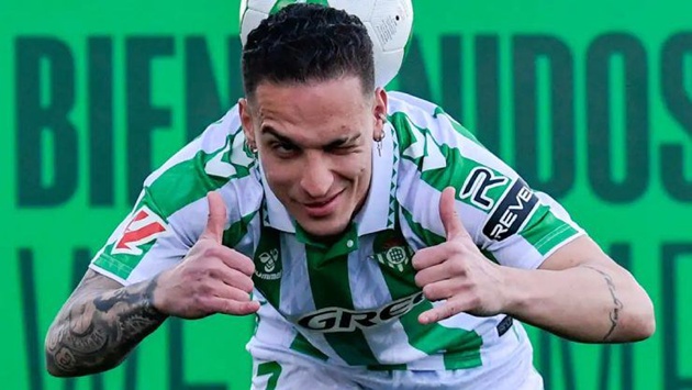 Antony tái hợp Real Betis sau thời gian tại Man Utd
