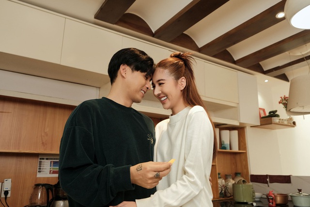 Tuệ Như đã rút lui khỏi các hoạt động nghệ thuật, đảm nhận vai trò quản lý và hỗ trợ công việc cho chồng
