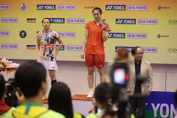 Thùy Linh đứt chuỗi vô địch