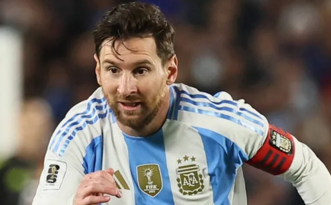 Messi dẫn dắt hàng công Argentina