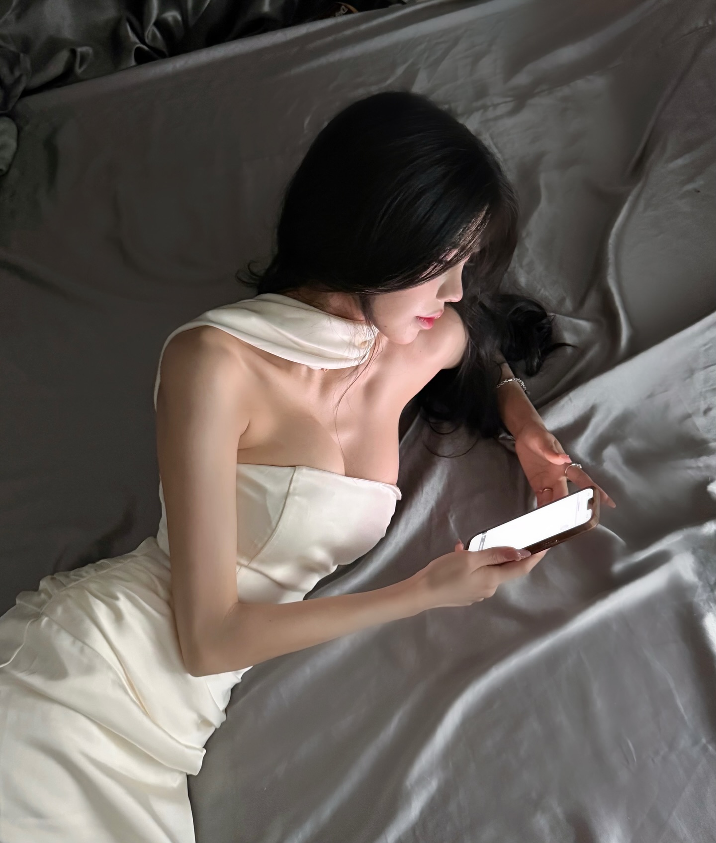 Mai Dora gây sốt với phong cách thời trang độc đáo