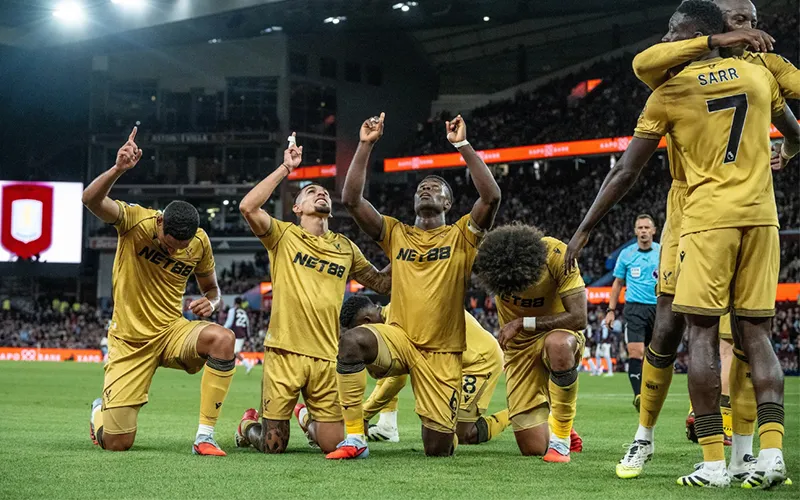 Crystal Palace Gallery : Nét Thắng Lợi Tại Villa Park Qua Ảnh