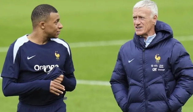 Deschamps xác nhận Mbappe vẫn ổn