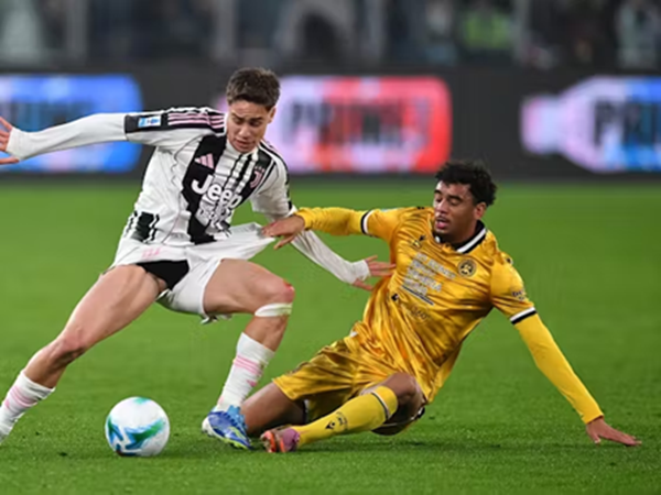 Kenan Yildiz tiếp tục có trận đấu hay trong màu áo Juve. a4