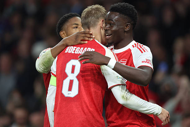 Arsenal áp đảo West Ham