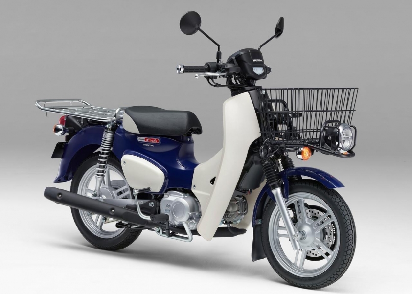 Super Cub Pro 110 Lite với giỏ thép và giá chở hàng