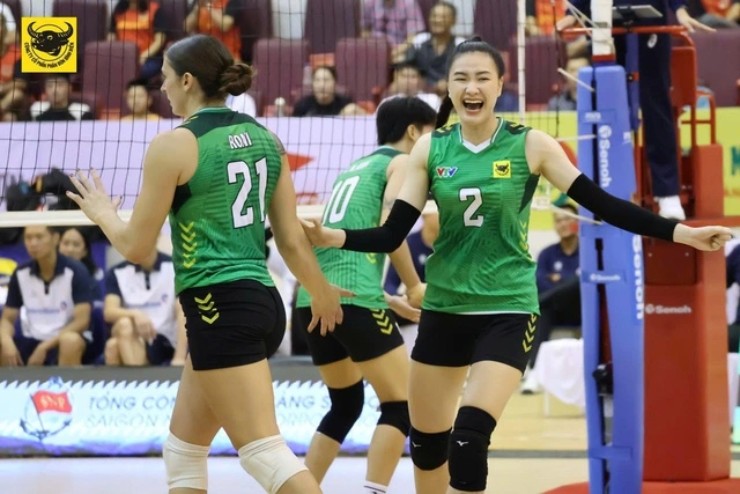 Kim Thanh thi đấu bùng nổ trong màu áo Long An