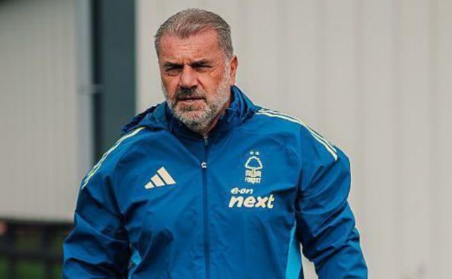 Postecoglou đối mặt áp lực lớn