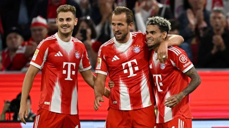 Harry Kane cùng đồng đội tại Bayern