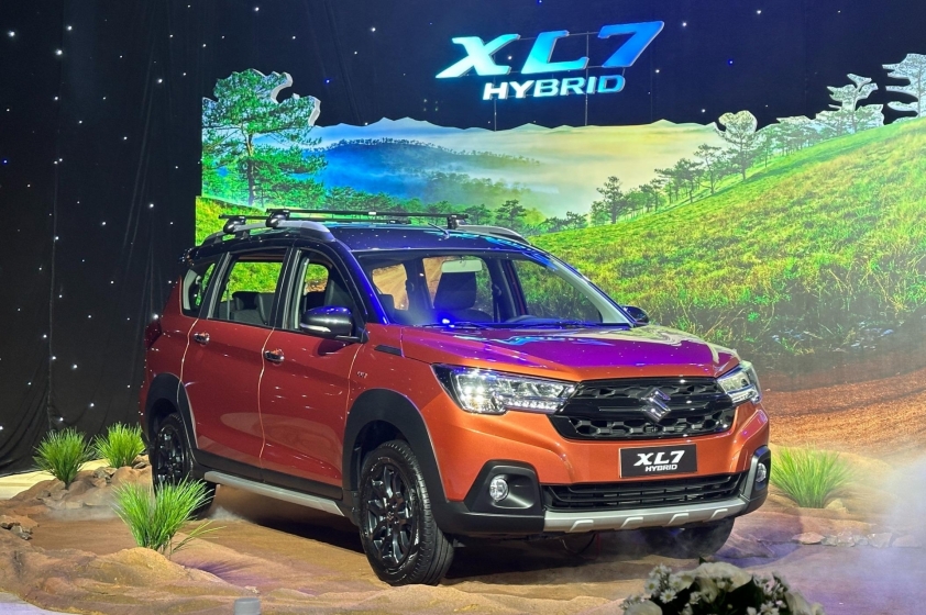 Suzuki XL7 Hybrid được ưu đãi phí trước bạ