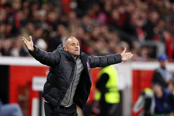 Luis Enrique tự tin vào lối đi của PSG Luis Enrique trong trận đấu Ligue 1