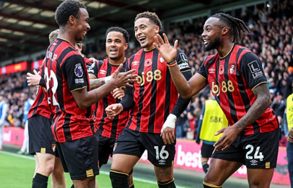 Bournemouth dễ dàng đánh bại Forest trên sân nhà Bournemouth dễ dàng đánh bại Forest trên sân nhà