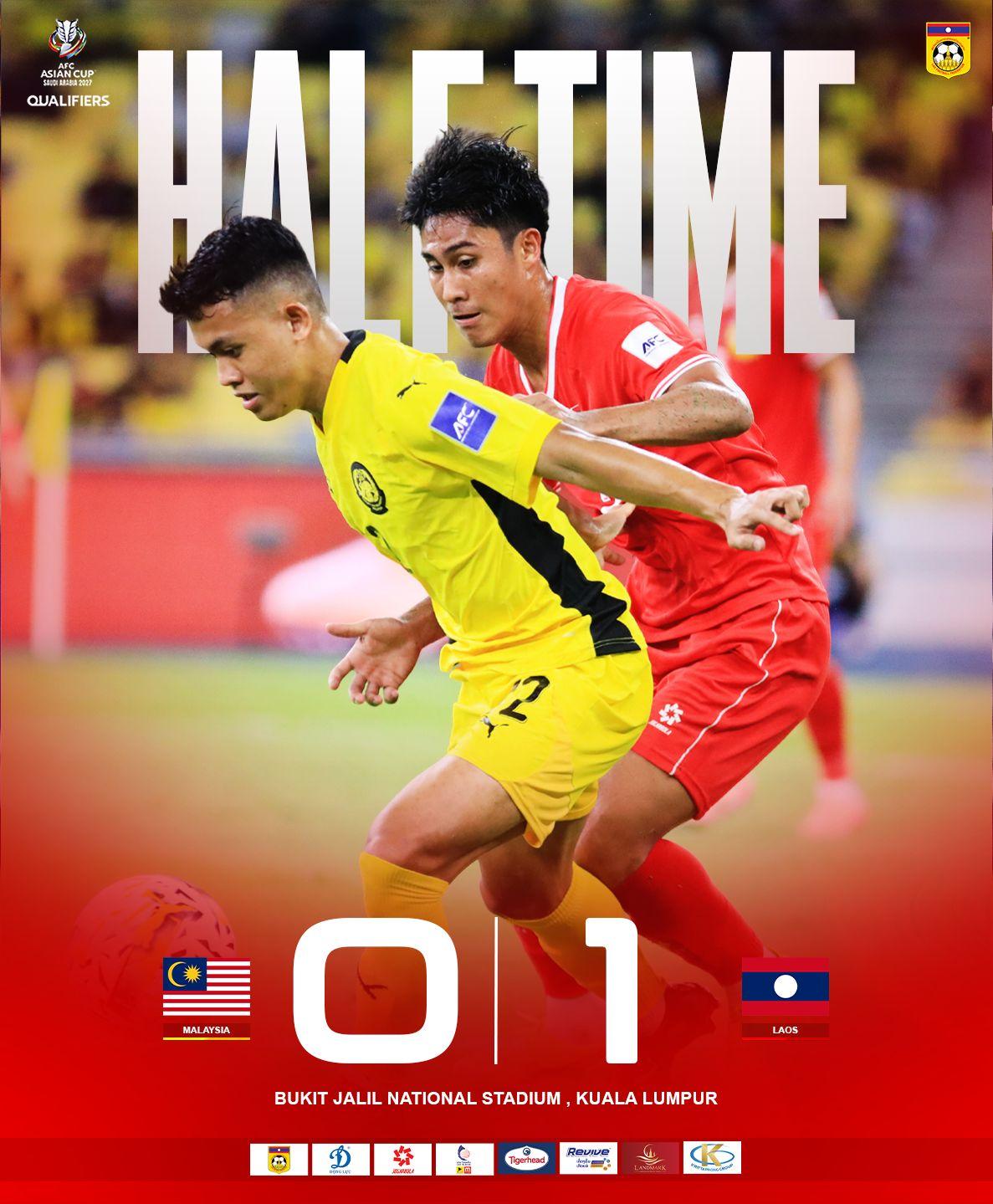 Lào gây bất ngờ khi dẫn trước Malaysia sau hiệp 1.