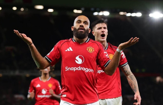 Mbeumo ghi bàn thắng nâng tỷ số lên 4-2. Mbeumo ghi bàn thắng nâng tỷ số lên 4-2.