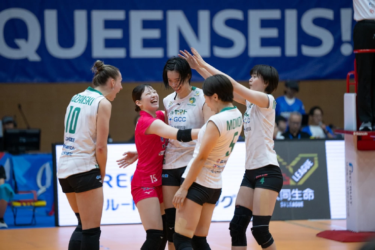 Thanh Thúy ghi điểm ở SV.League Nhật Bản