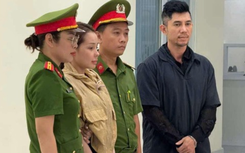 Két sắt chứa nhiều tài sản giá trị tại căn hộ của Ngân 98