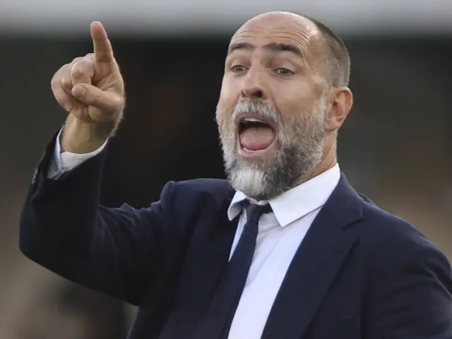 Juventus vừa sa thải huấn luyện viên. Juventus vừa sa thải huấn luyện viên.