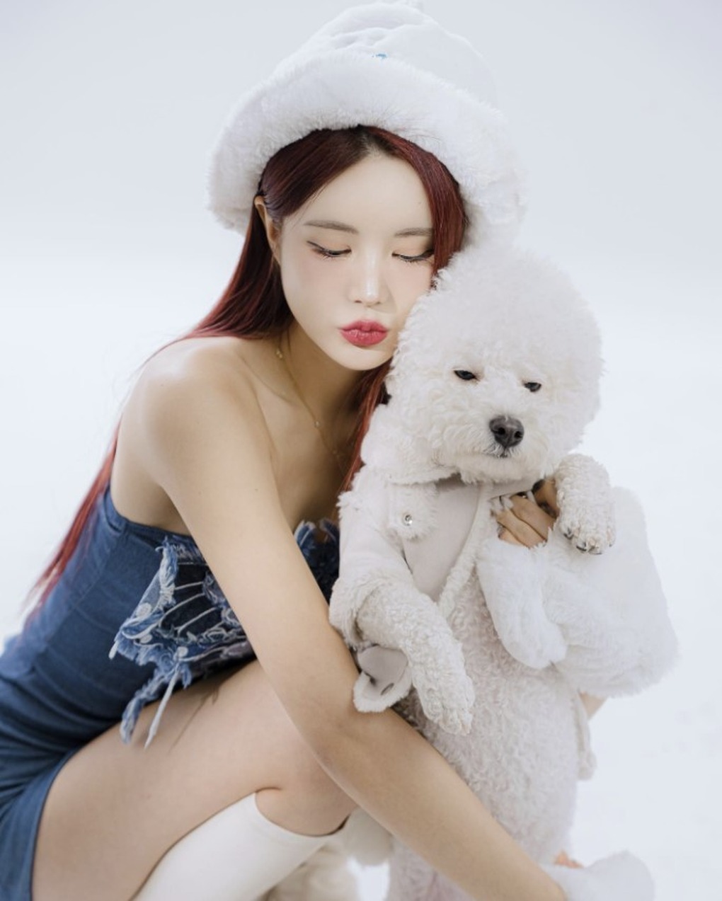 Cô gái sinh năm 2000 nổi tiếng với hình tượng sexy, sang chảnh