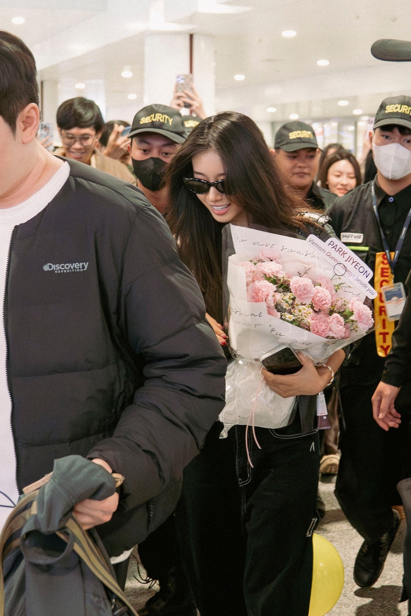 Với vẻ đẹp thanh thoát, phong thái sang trọng và tình cảm dành cho người hâm mộ, Jiyeon thực sự xứng danh là “nữ thần nhan sắc” của Kpop.