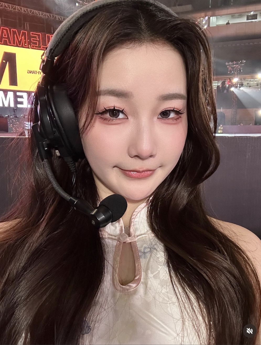Kiittwy chiếm spotlight góc Co-streamer tại LCP