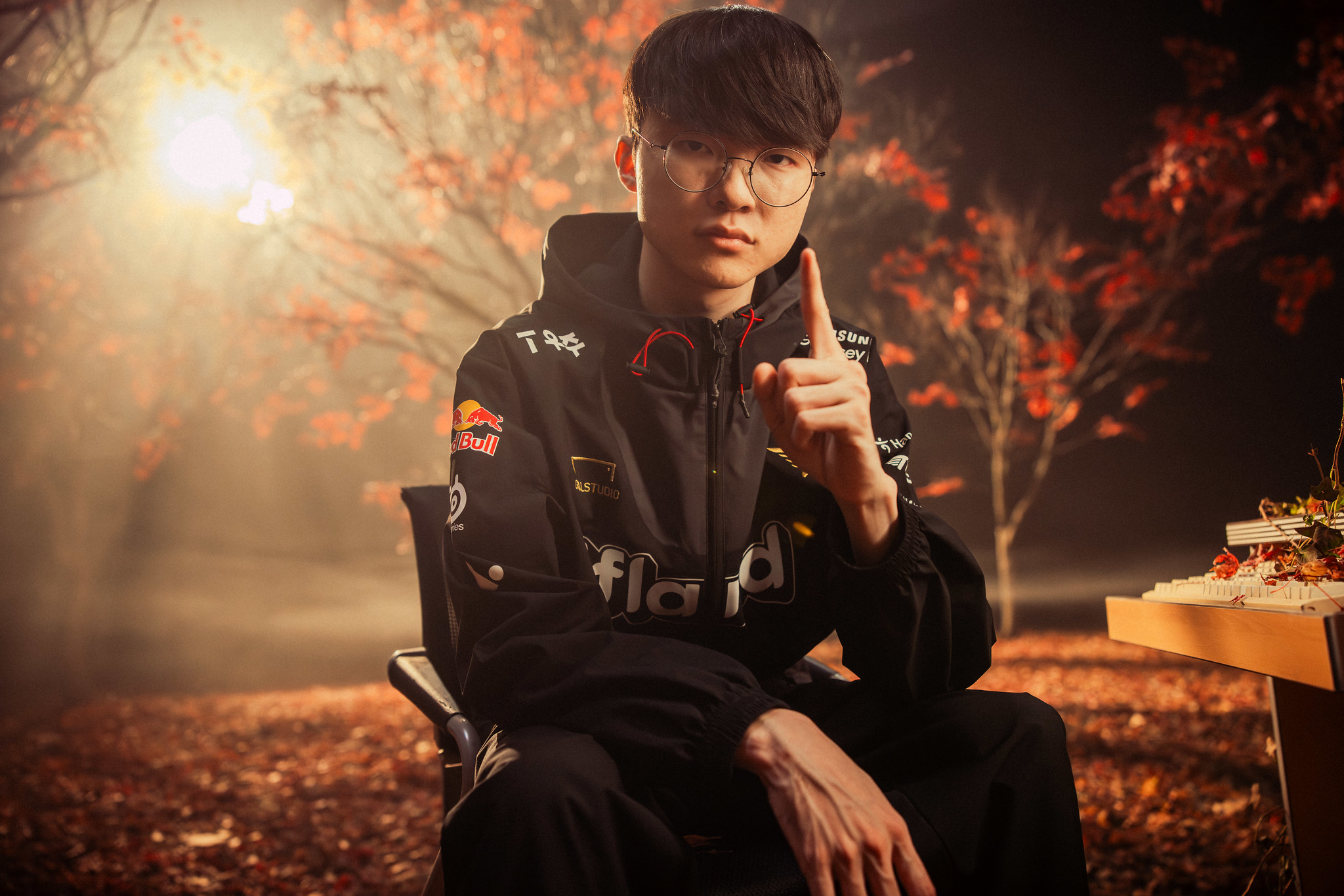 Faker với 5 chức vô địch thế giới