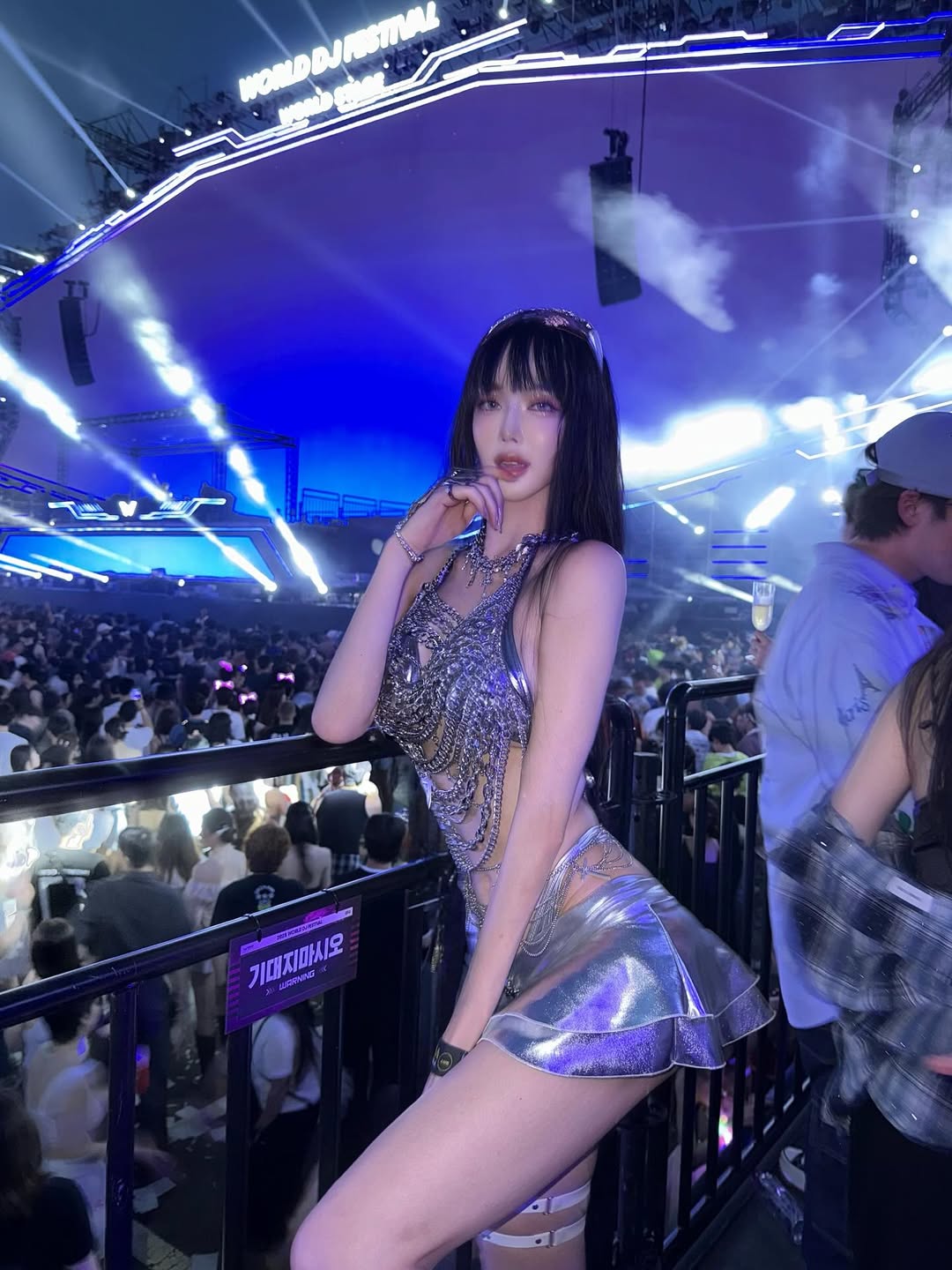 Nữ DJ với cá tính mạnh mẽ
