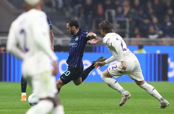 Fiorentina thất bại nặng nề trên sân Inter Milan Fiorentina thua đậm Inter