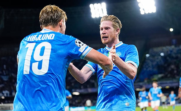 De Bruyne cần một tiền vệ đánh chặn hỗ trợ De Bruyne cần một tiền vệ đánh chặn hỗ trợ