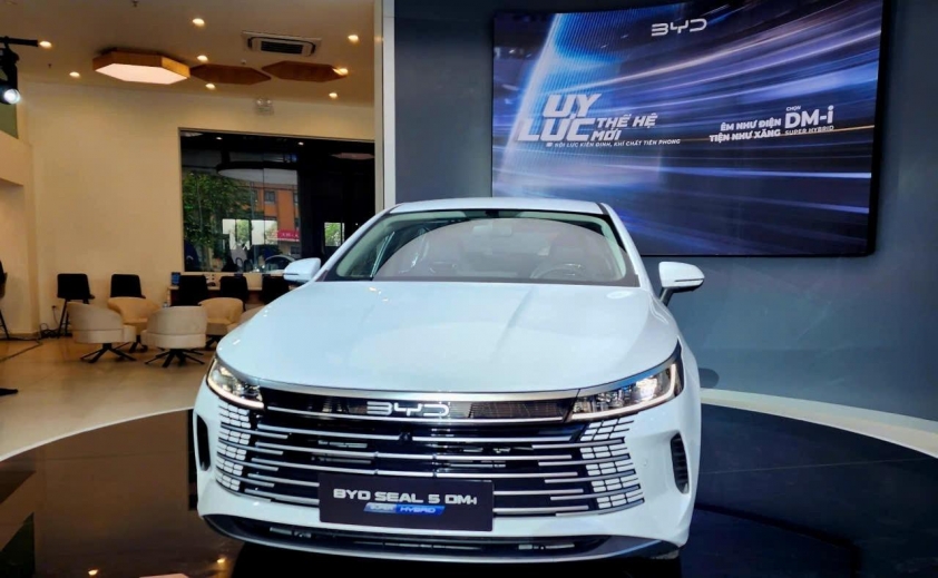 Sedan phổ thông có PHEV tại Việt Nam