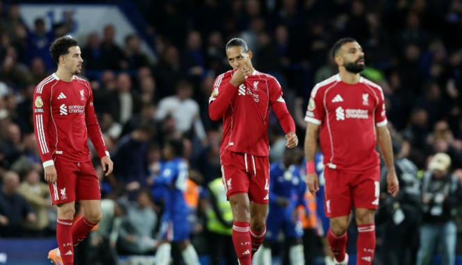 Liverpool vật lộn với thử thách sau mùa hè chuyển nhượng